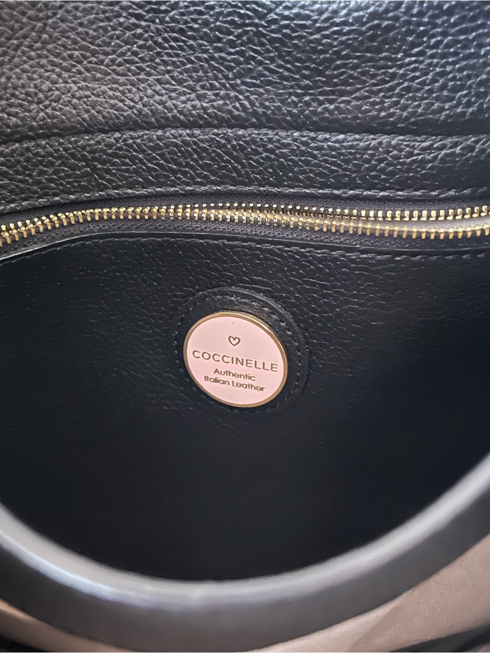 Coccinelle Jalouse leather black shoulder bag - Picture 6 of 9